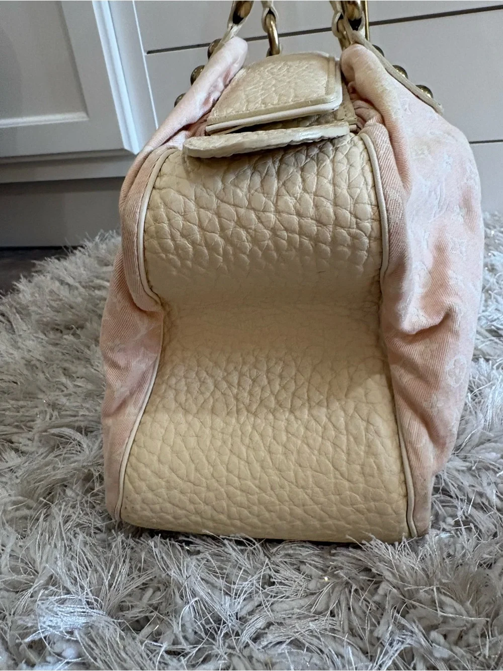 Louis Vuitton mini Lin trapeze GM bag in light pink monogram fabric - Picture 3 of 15